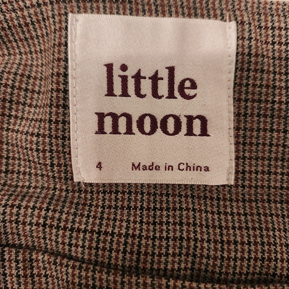 🎉 3/$60 Aritzia Little Moon Tan Mini Skirt Size 4 - Picture 5 of 7